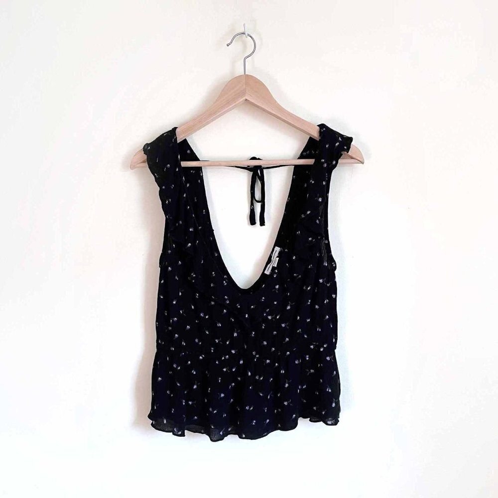 ✌🏻3/$30✌🏻 american eagle peplum v-neck ruffle tank top - size small.​​​​​​​
